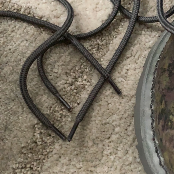 EUC Caterpillar Boots - Picture 9 of 9